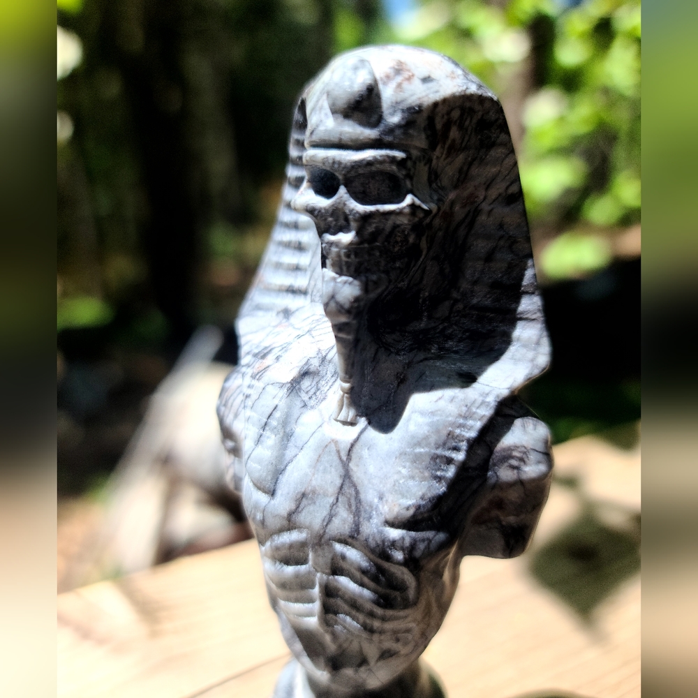 Zebra agate skull Tutt crysral statue 5" high 2" base